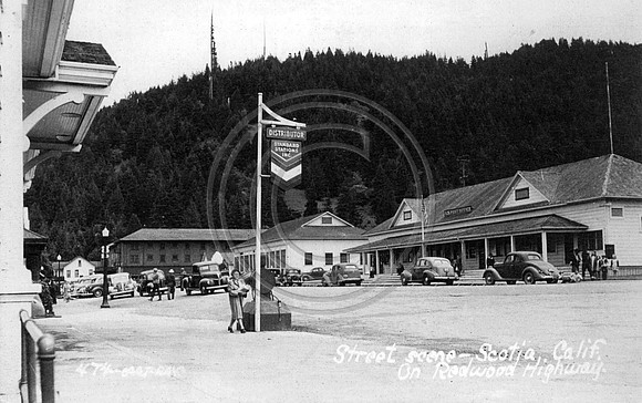 Street Scene Scotia 1940s