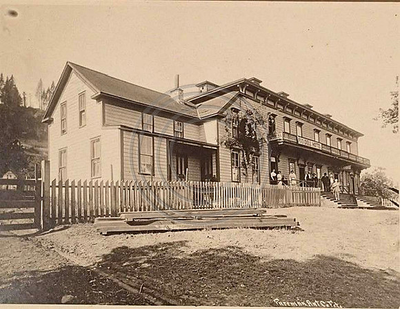 Rio Dell Hotel