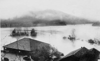 DYERVILLE HIGH WATER 5 FOOT CLEARENCE UNDER RR BRIDGE 1937