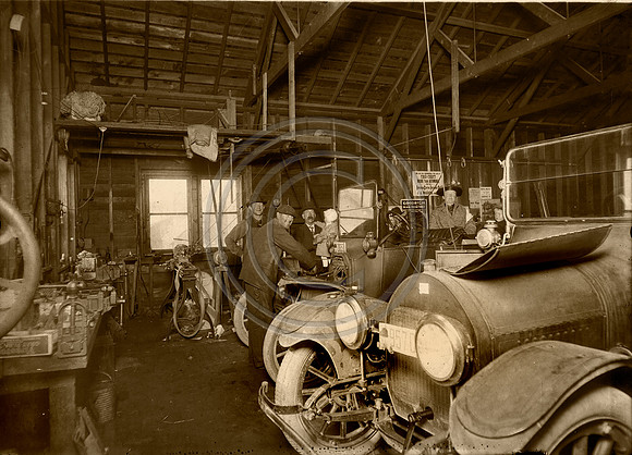 Loleta Garage