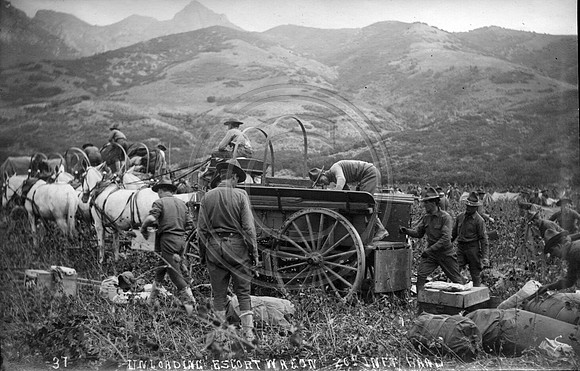 Unloading escort wagon 20th infintry