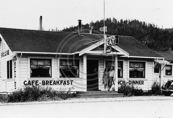 PEPPERWOOD CAFE EM MARY BOEHM LATE 1940S