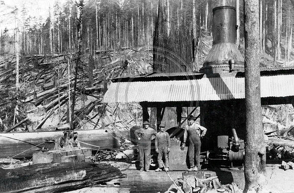 Building Railroad at Freshwater operations 1922