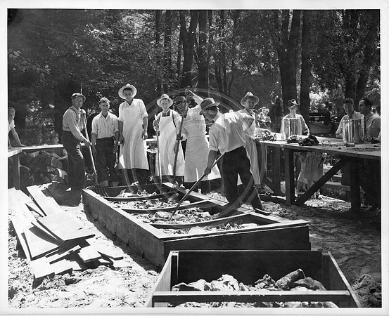 LaborDay32_BBQ-pit
