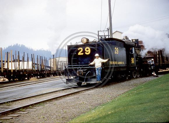 Train x FM003441a_ih
