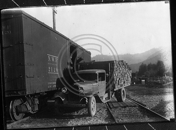 Train Car Loading - 1999_01_0674b
